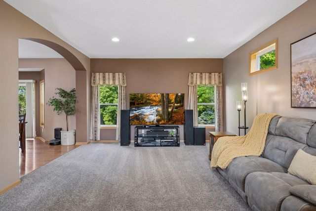 680 Kayla Lane, Hanover, MN 55341