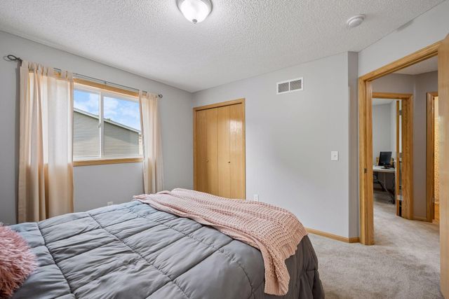 680 Kayla Lane, Hanover, MN 55341