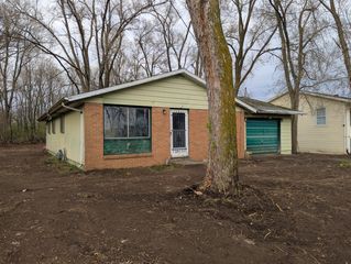 7299 E Chicago Street, Sun River Terrace, IL 60964