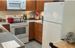 173 Pleasant St 102, Cambridge, MA 02139