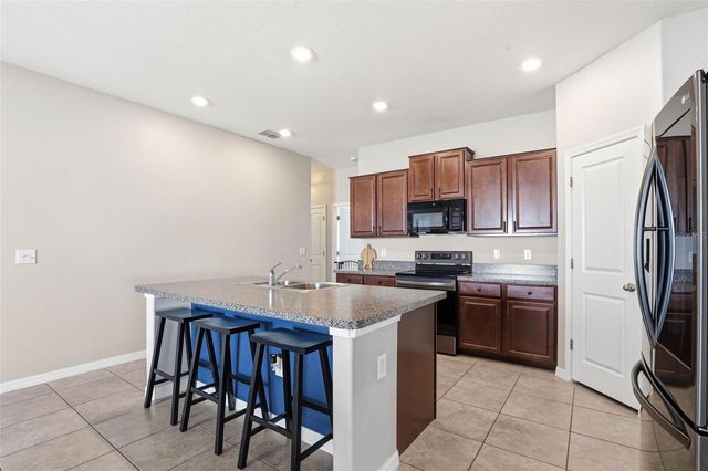 6637 WAGON TRAIL STREET, Zephyrhills, FL 33541