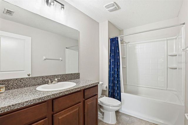 6637 WAGON TRAIL STREET, Zephyrhills, FL 33541