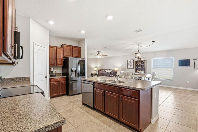 6637 WAGON TRAIL STREET, Zephyrhills, FL 33541