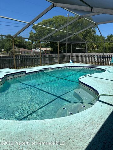 39219 5th Avenue, Zephyrhills, FL 33542
