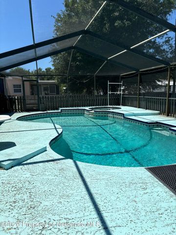 39219 5th Avenue, Zephyrhills, FL 33542