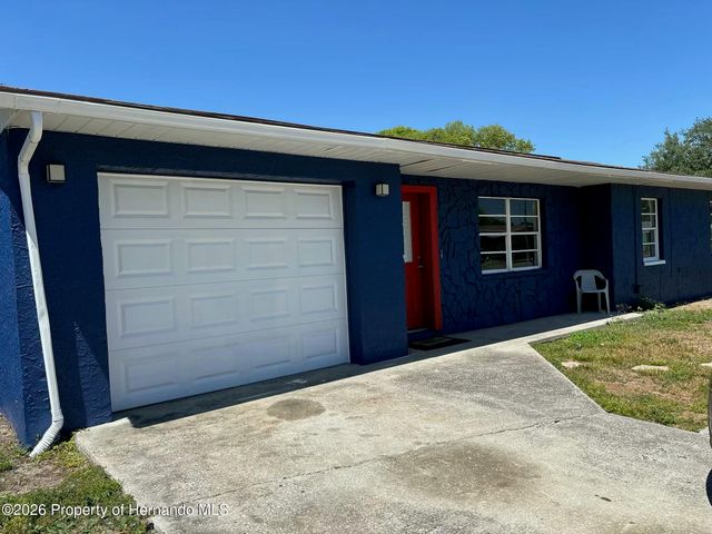 39219 5th Avenue, Zephyrhills, FL 33542