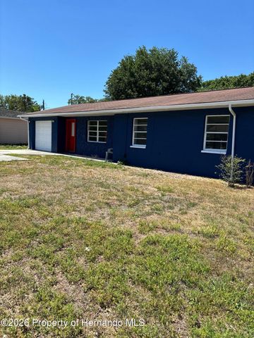 39219 5th Avenue, Zephyrhills, FL 33542