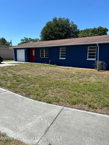 39219 5th Avenue, Zephyrhills, FL 33542