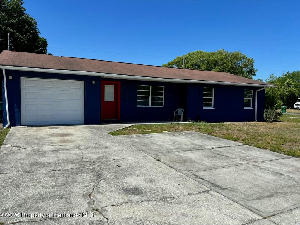 39219 5th Avenue, Zephyrhills, FL 33542