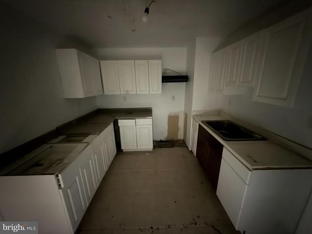 755 N 43RD ST, Philadelphia, PA 19104