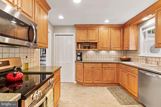 3160 BROOKWOOD ST, Harrisburg, PA 17111