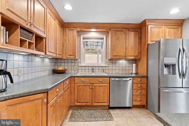 3160 BROOKWOOD ST, Harrisburg, PA 17111