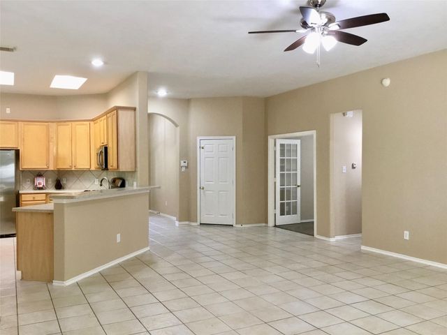 14 Heron Hollow Court, The Woodlands, TX 77382