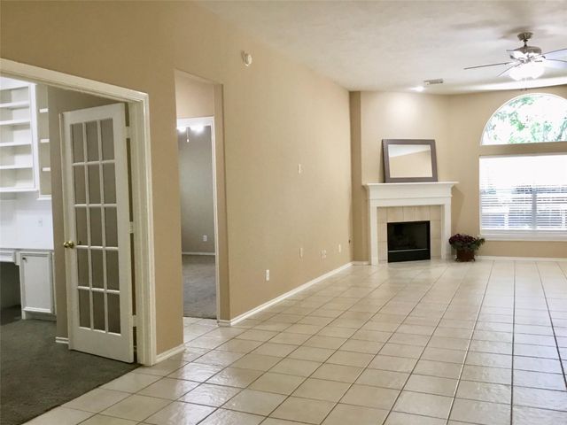 14 Heron Hollow Court, The Woodlands, TX 77382