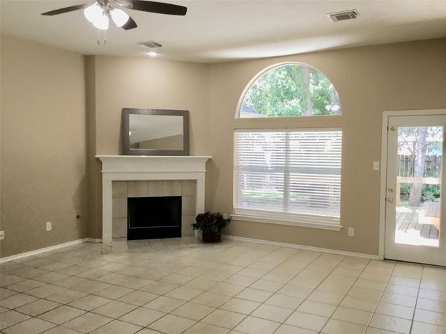 14 Heron Hollow Court, The Woodlands, TX 77382