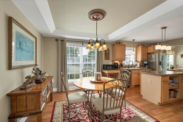 2 Goldenrod Way, North Hampton, NH 03862