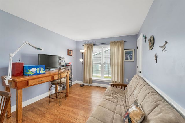2 Goldenrod Way, North Hampton, NH 03862
