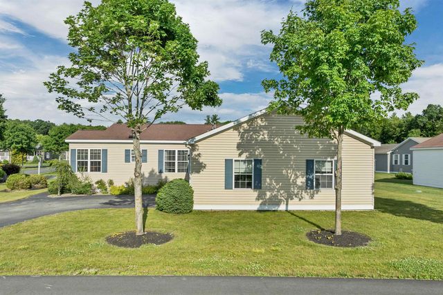 2 Goldenrod Way, North Hampton, NH 03862