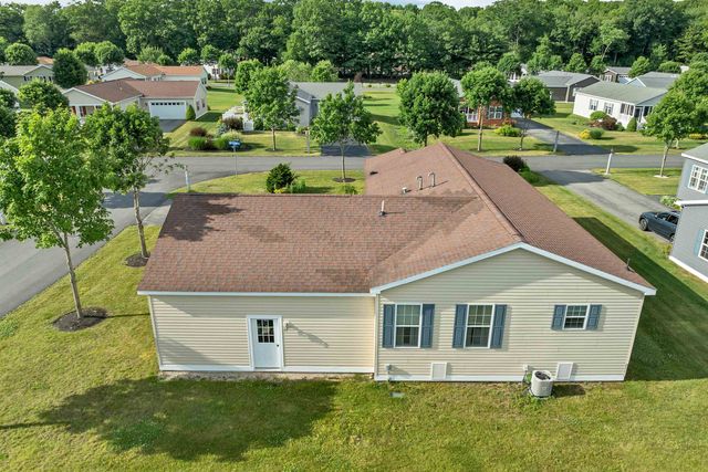 2 Goldenrod Way, North Hampton, NH 03862