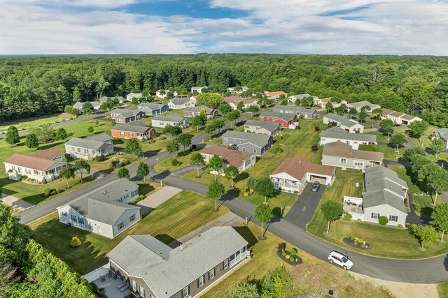 2 Goldenrod Way, North Hampton, NH 03862