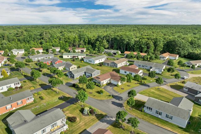 2 Goldenrod Way, North Hampton, NH 03862