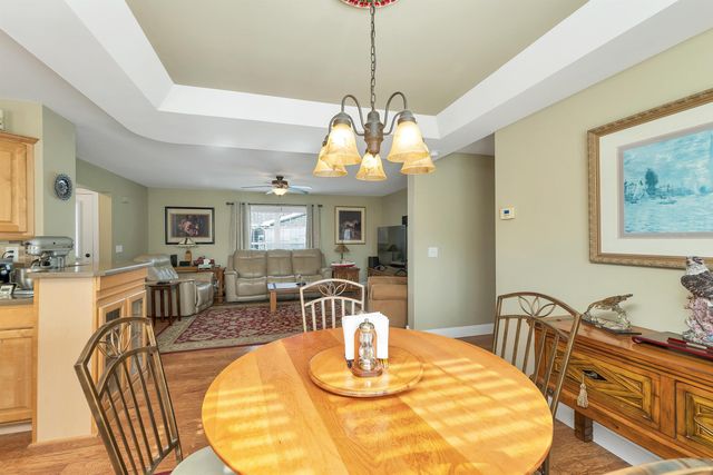 2 Goldenrod Way, North Hampton, NH 03862