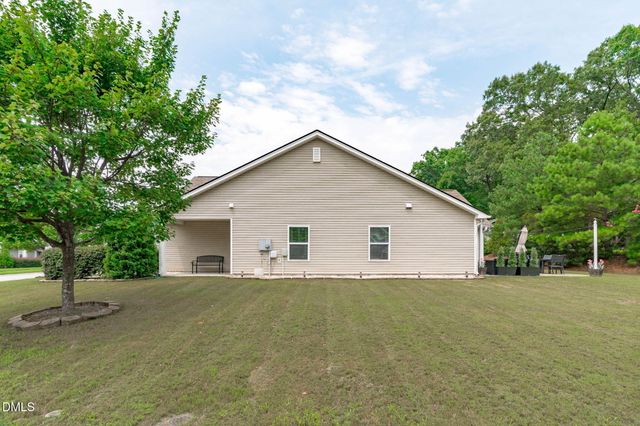 3137 Willow Ranch Drive, Fuquay Varina, NC 27526