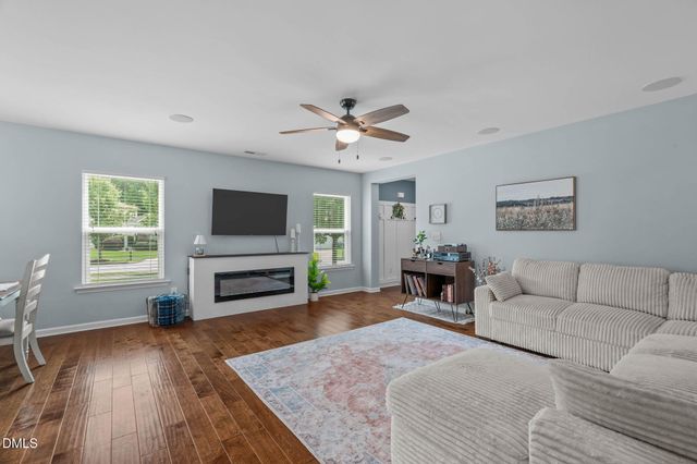 3137 Willow Ranch Drive, Fuquay Varina, NC 27526