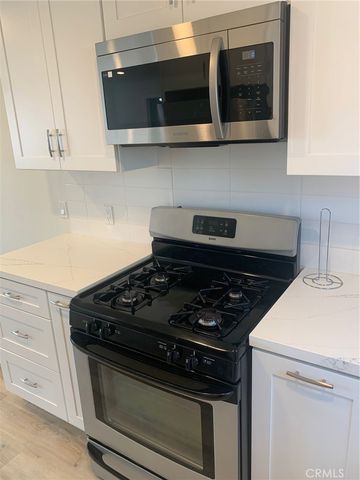 1359 E 94th Street E, Los Angeles, CA 90002