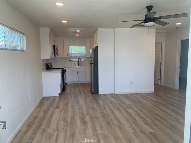 1359 E 94th Street E, Los Angeles, CA 90002