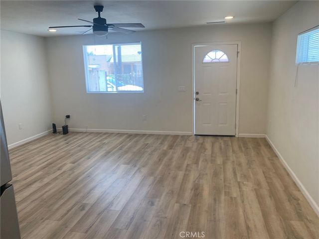 1359 E 94th Street E, Los Angeles, CA 90002