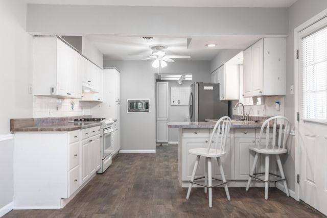 12118 Brisbane Avenue, Farmers Branch, TX 75234