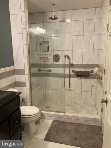 1213 PROGRESS RD, Chambersburg, PA 17201