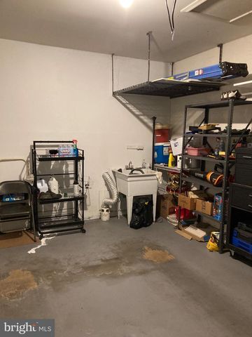 1213 PROGRESS RD, Chambersburg, PA 17201