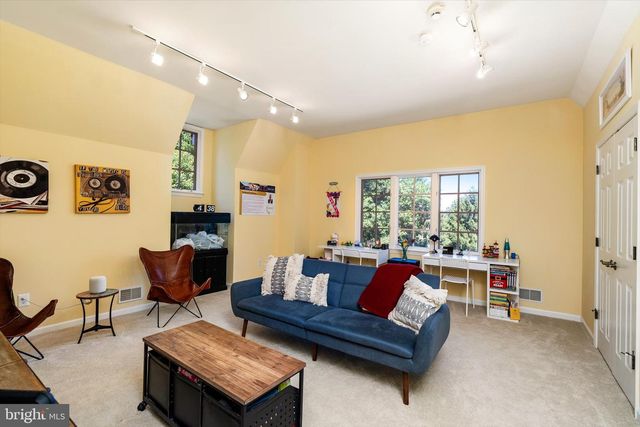 3 STOUT RD, Princeton, NJ 08540