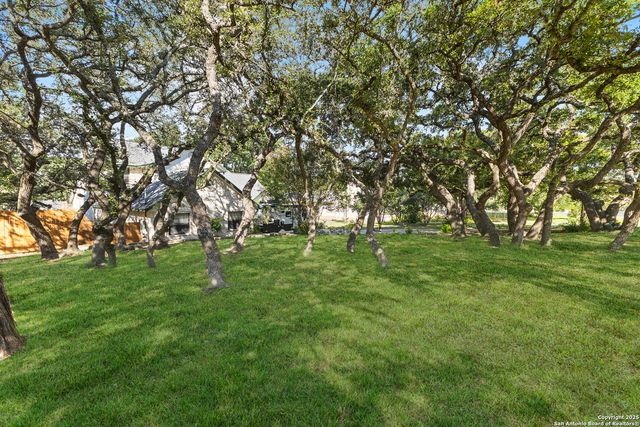 25735 Green River Dr., San Antonio, TX 78260