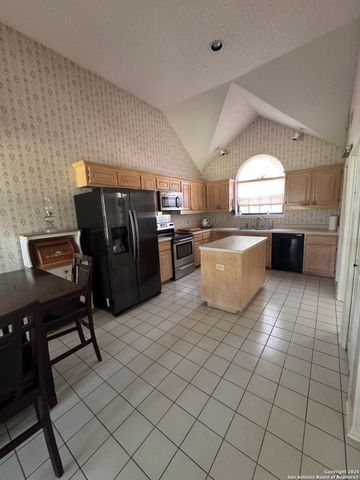 25735 Green River Dr., San Antonio, TX 78260