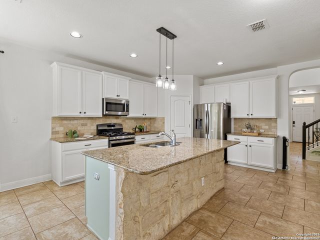 22438 Akin Fawn, San Antonio, TX 78261