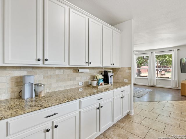 22438 Akin Fawn, San Antonio, TX 78261