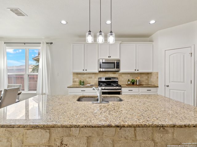 22438 Akin Fawn, San Antonio, TX 78261