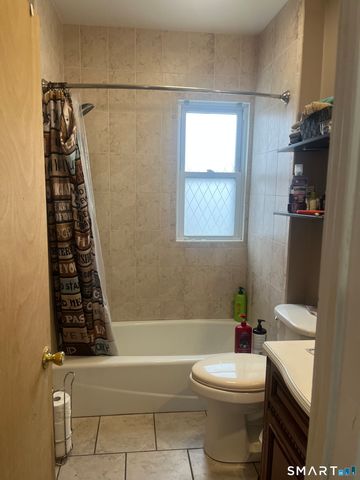 10 Graham Street, Stratford, CT 06615