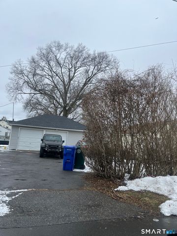 10 Graham Street, Stratford, CT 06615