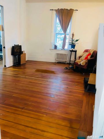 10 Graham Street, Stratford, CT 06615