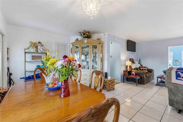 7221 8TH AVENUE LOOP W, Bradenton, FL 34209