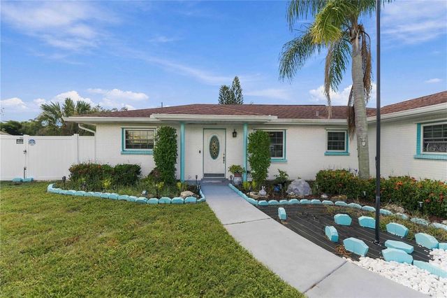 7221 8TH AVENUE LOOP W, Bradenton, FL 34209