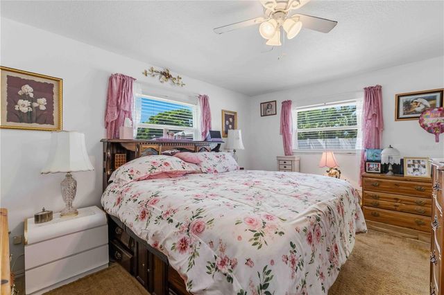 7221 8TH AVENUE LOOP W, Bradenton, FL 34209