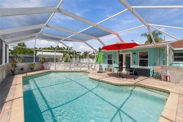 7221 8TH AVENUE LOOP W, Bradenton, FL 34209