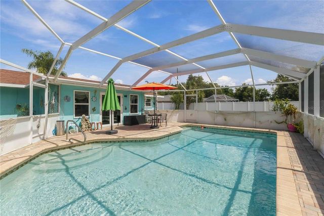 7221 8TH AVENUE LOOP W, Bradenton, FL 34209