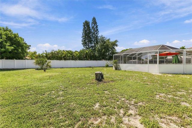 7221 8TH AVENUE LOOP W, Bradenton, FL 34209
