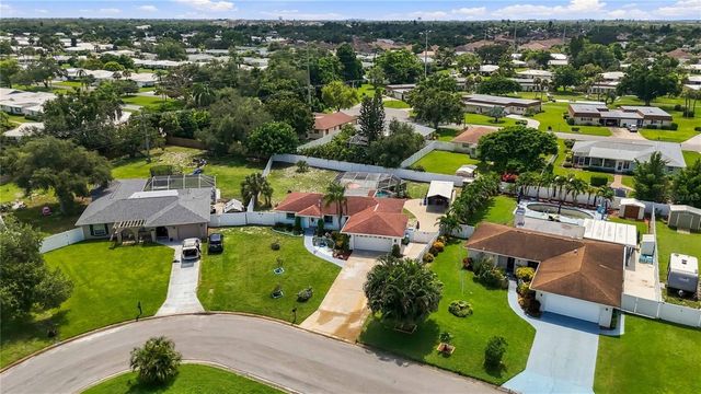 7221 8TH AVENUE LOOP W, Bradenton, FL 34209
